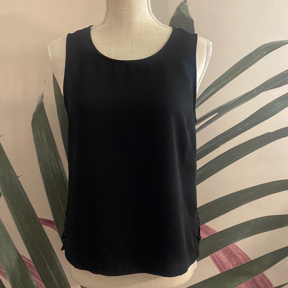 41 Hawthorn Zipper & Side Lace Up Detail - Picture 2 of 8